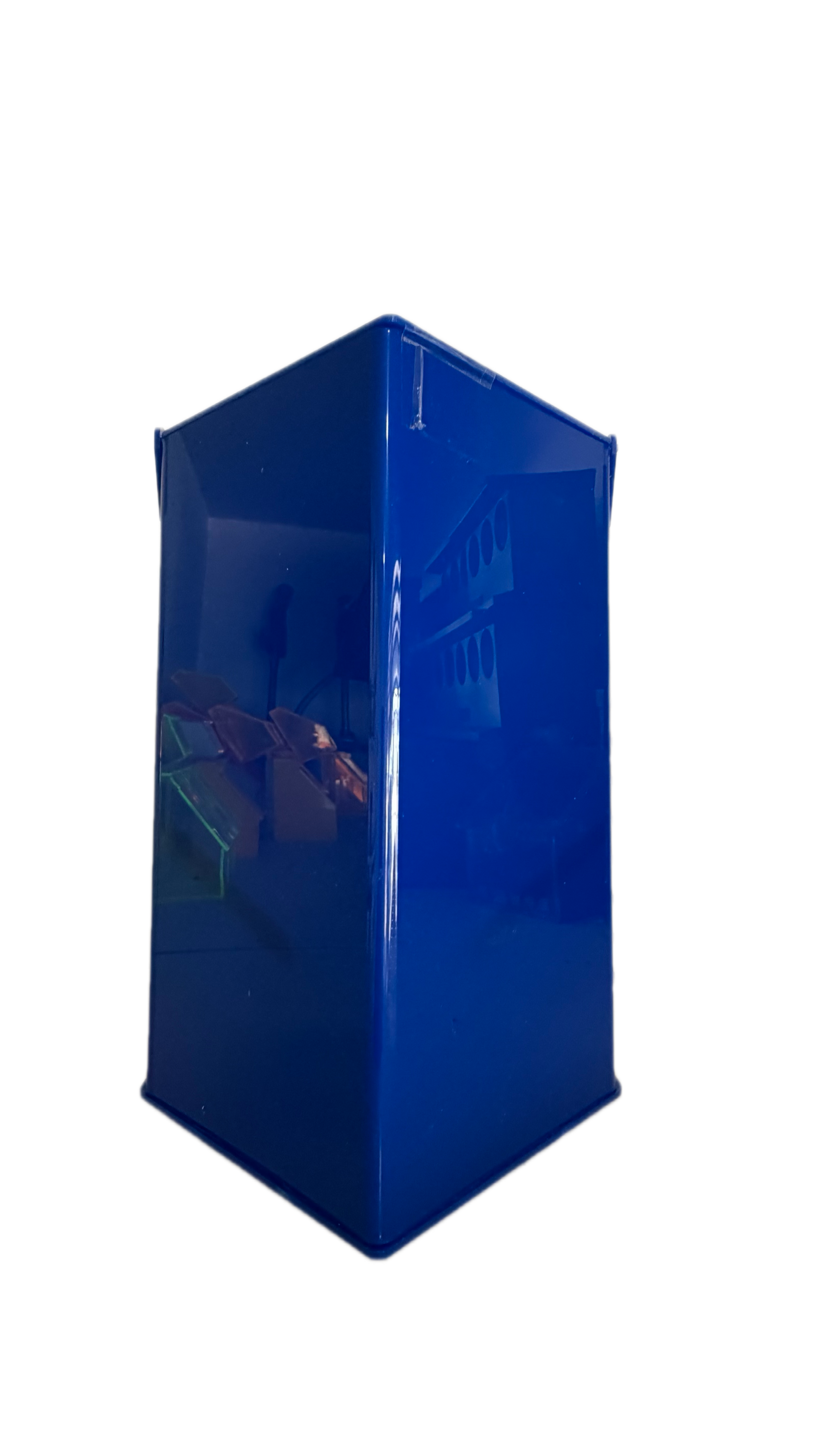 Corner Feeder